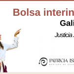 Patricia Israel señalando el título “Bolsa Interinos Galicia 2026” en una imagen informativa sobre la bolsa de interinos de Justicia de Galicia para Gestión, Tramitación y Auxilio Judicial.